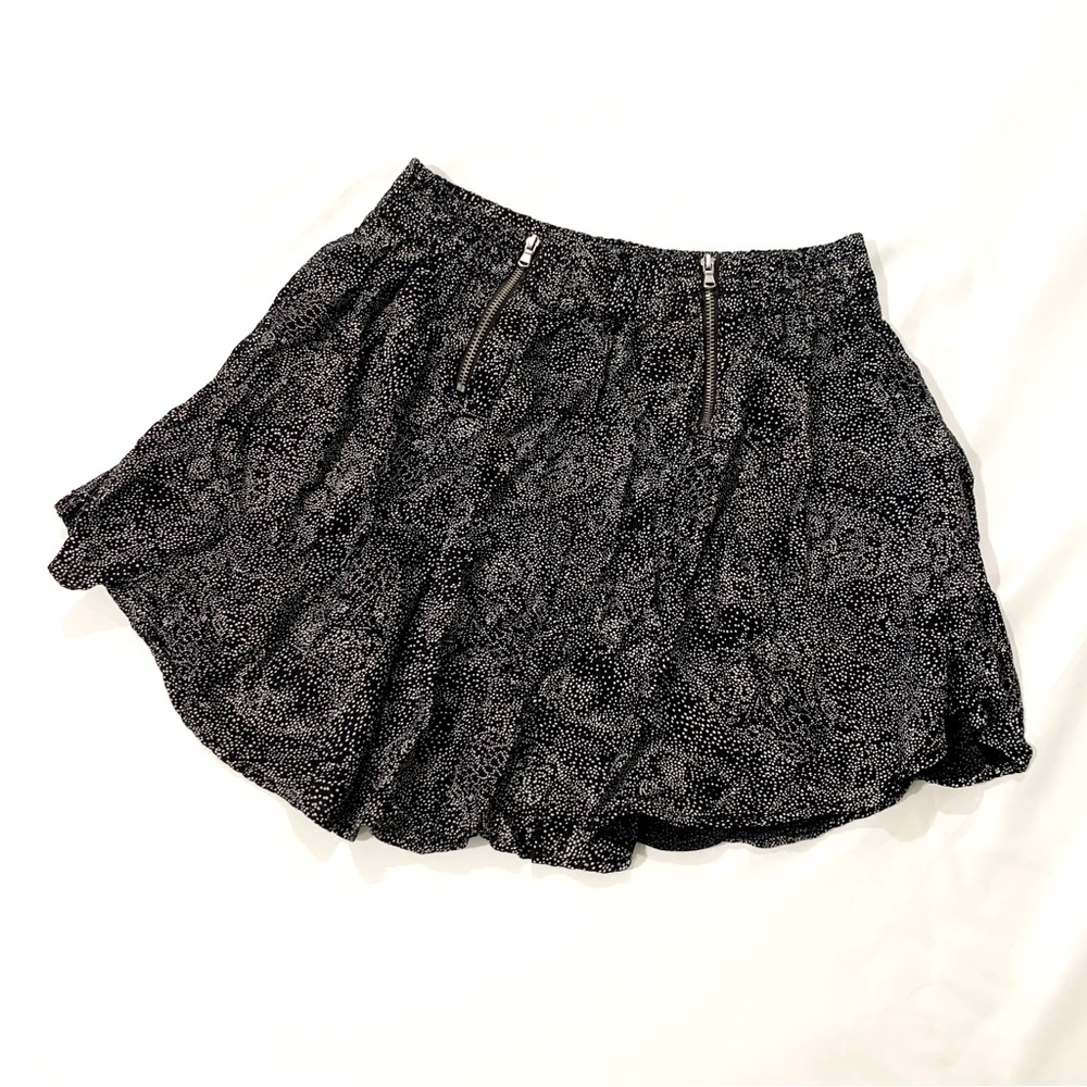 ✨ VANS ZIPPER SKIRT ✨
